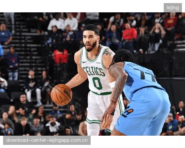 NBA塔图姆护球技术训练更成熟